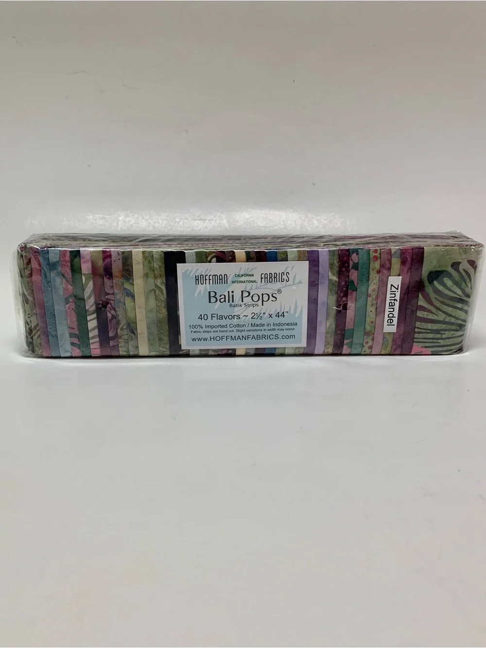 Hoffman Fabrics Bali Pops Zinfandel 40 Strips 2.5” x 44” Batik Fabric NWT - Picture 3 of 7